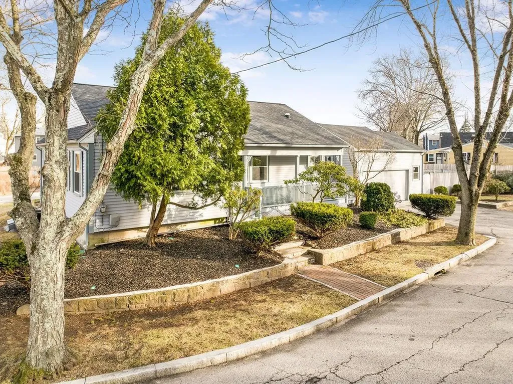 105 Galileo Avenue Providence RI 02909