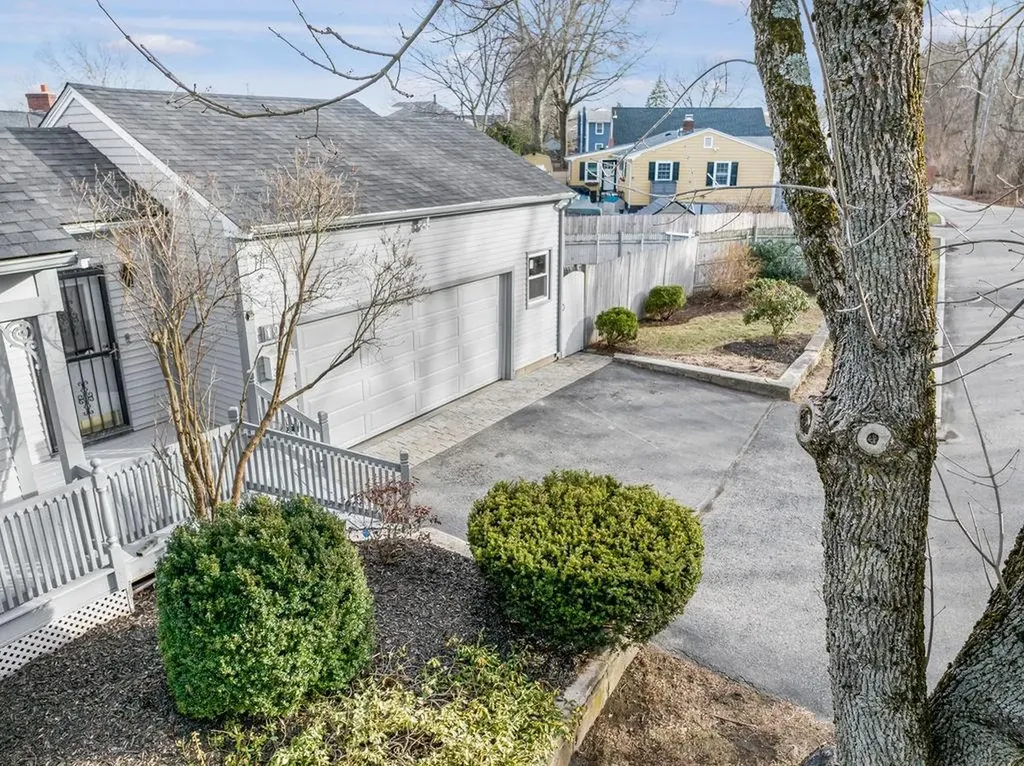 105 Galileo Avenue Providence RI 02909