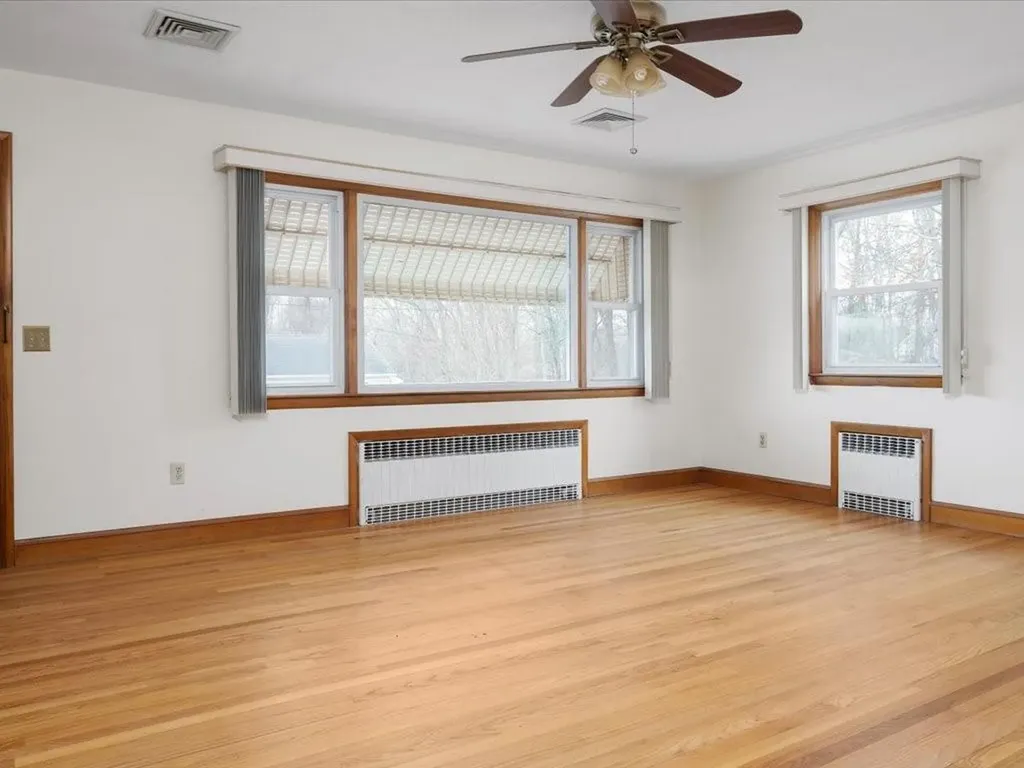 39 Walton Street Westerly RI 02891