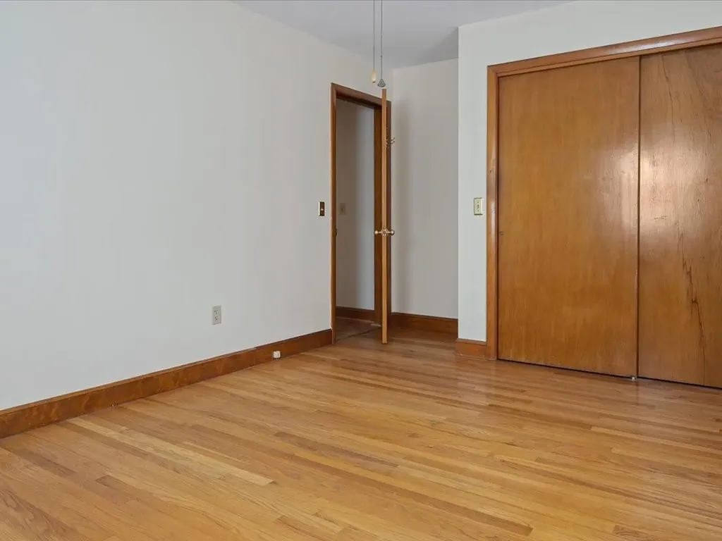 39 Walton Street Westerly RI 02891