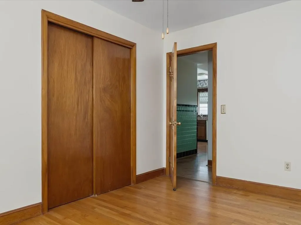 39 Walton Street Westerly RI 02891