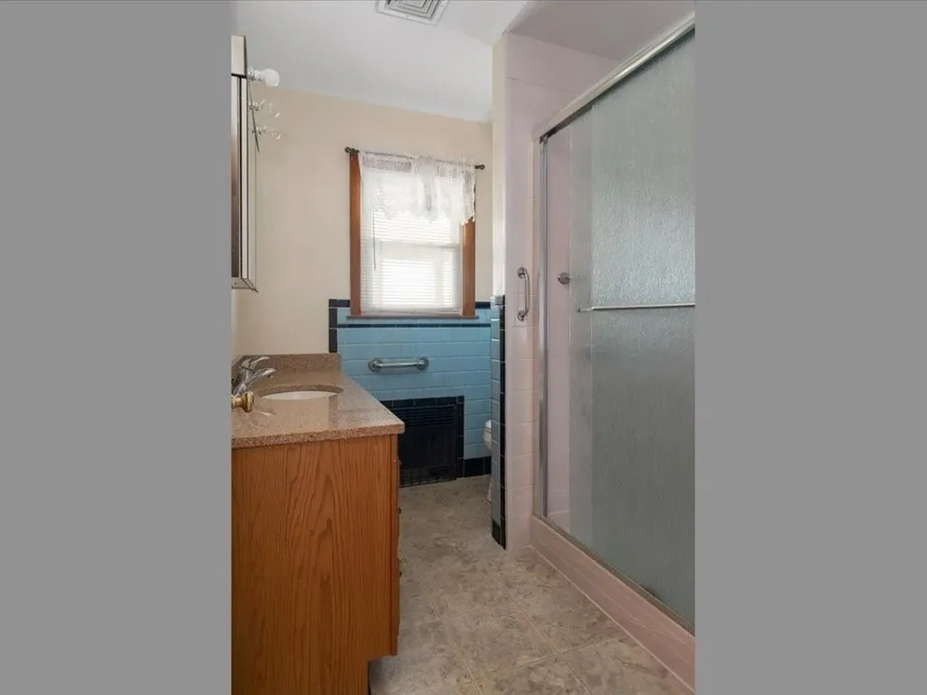 39 Walton Street Westerly RI 02891