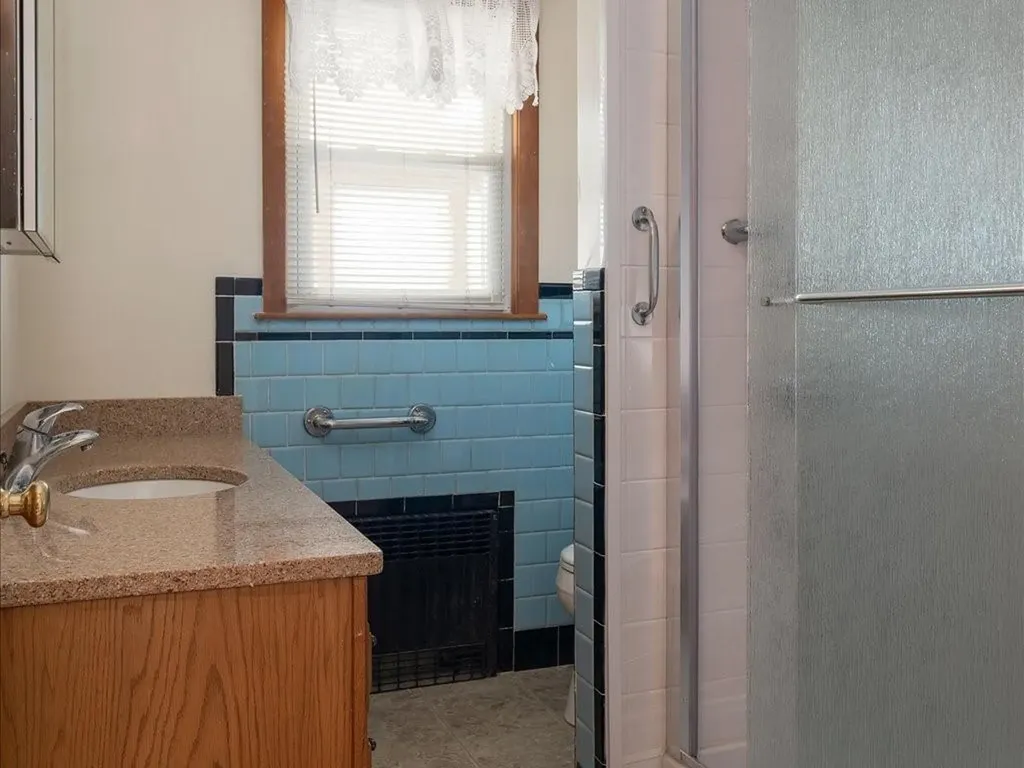 39 Walton Street Westerly RI 02891