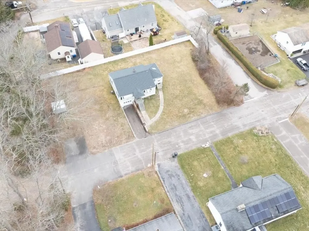 39 Walton Street Westerly RI 02891
