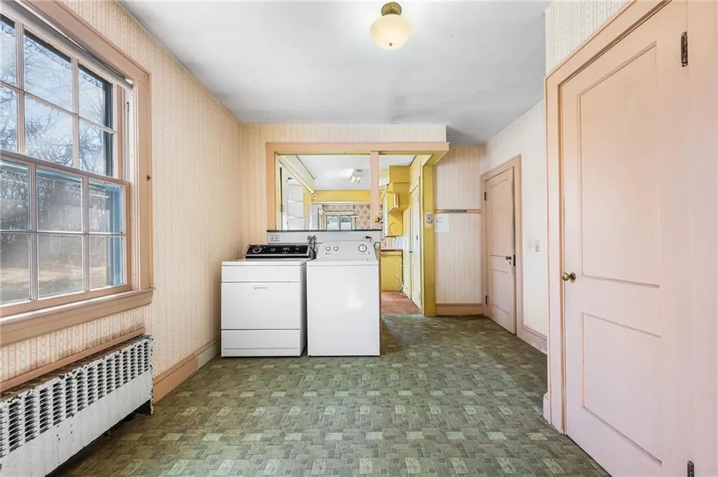 11 Hubbard Street Westerly RI 02891