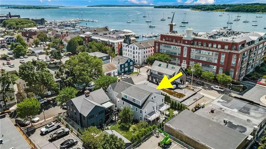 21 Bradford Street Bristol RI 02809