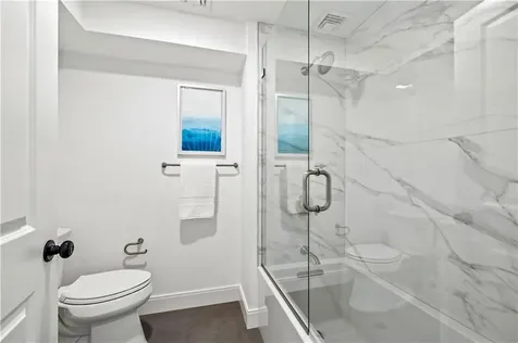 21 Bradford Street Bristol RI 02809