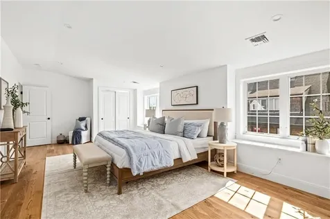 21 Bradford Street Bristol RI 02809