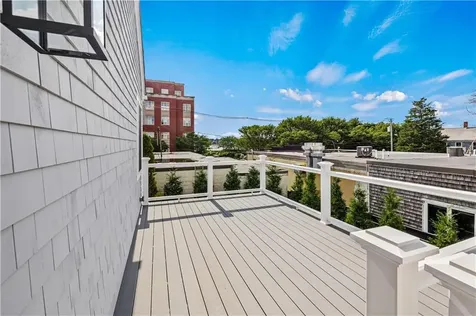 21 Bradford Street Bristol RI 02809