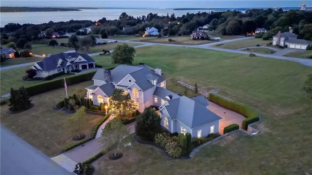95 Devin Drive Portsmouth RI 02871