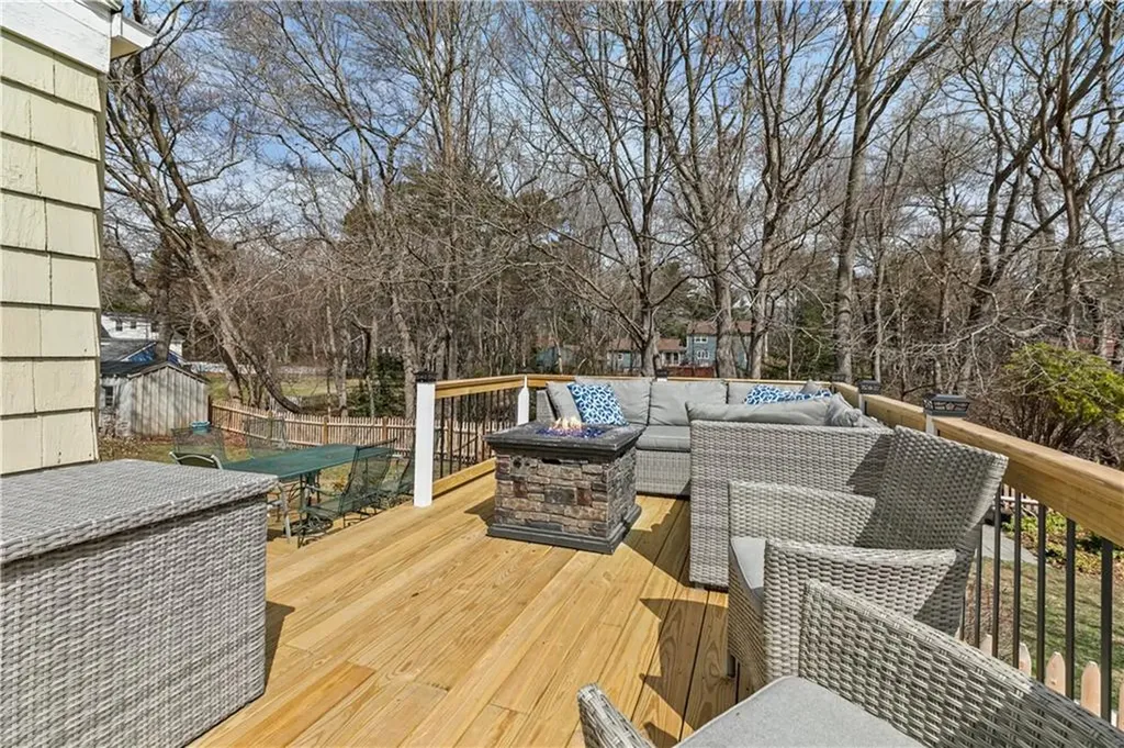 6 Christine Drive Barrington RI 02806