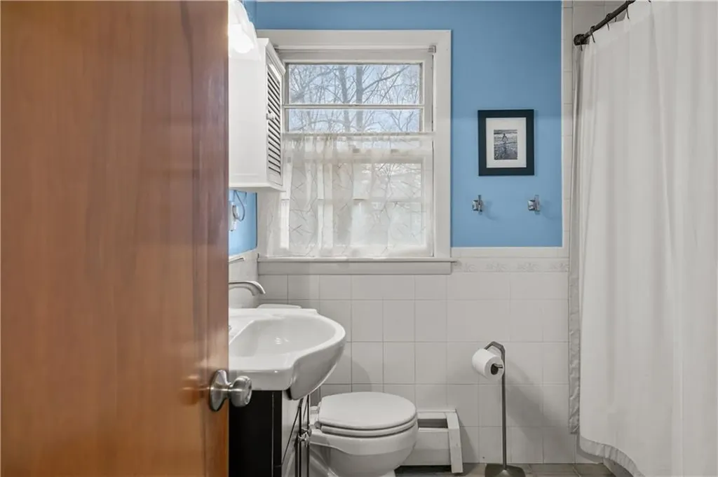6 Christine Drive Barrington RI 02806
