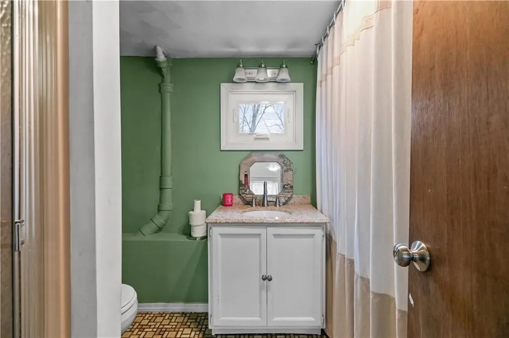 6 Christine Drive Barrington RI 02806