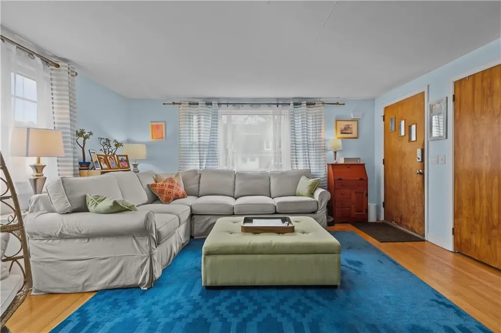 6 Christine Drive Barrington RI 02806