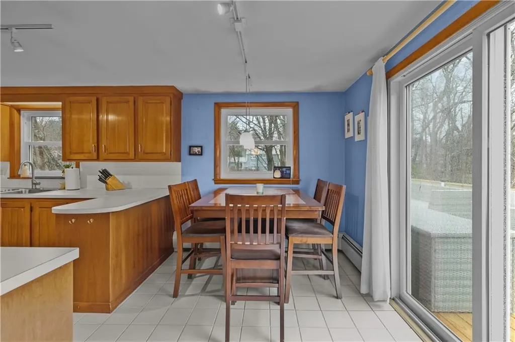 6 Christine Drive Barrington RI 02806