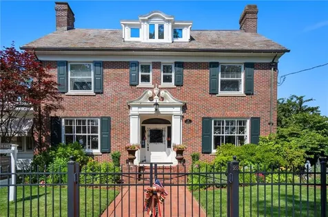 25 Seaview Avenue Cranston RI 02905