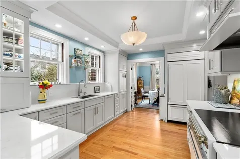 25 Seaview Avenue Cranston RI 02905