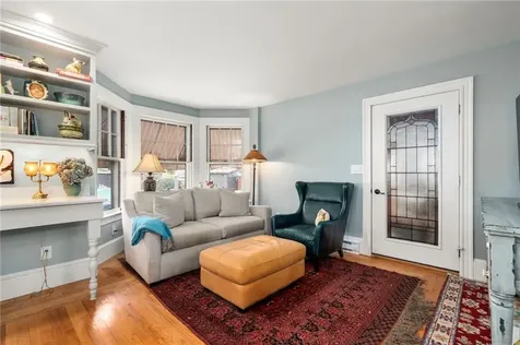 25 Seaview Avenue Cranston RI 02905