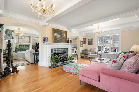 25 Seaview Avenue Cranston RI 02905