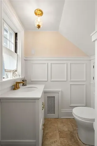 25 Seaview Avenue Cranston RI 02905