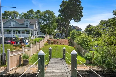 25 Seaview Avenue Cranston RI 02905