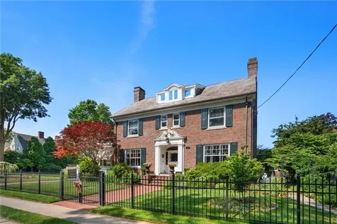 25 Seaview Avenue Cranston RI 02905