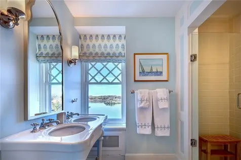 6 Price's Cove Avenue Newport RI 02840