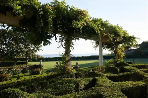 6 Price's Cove Avenue Newport RI 02840