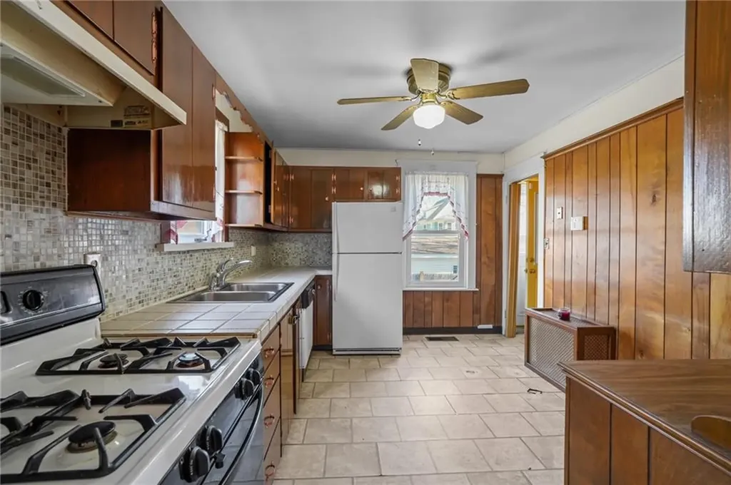 17 Birch Street Cranston RI 02920