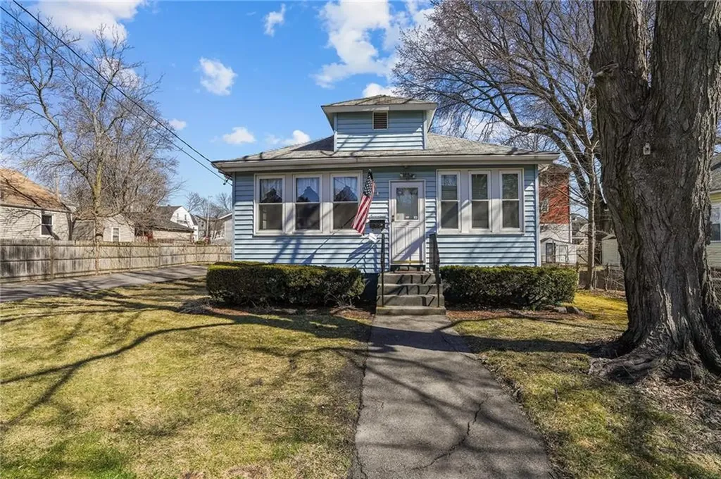 17 Birch Street Cranston RI 02920