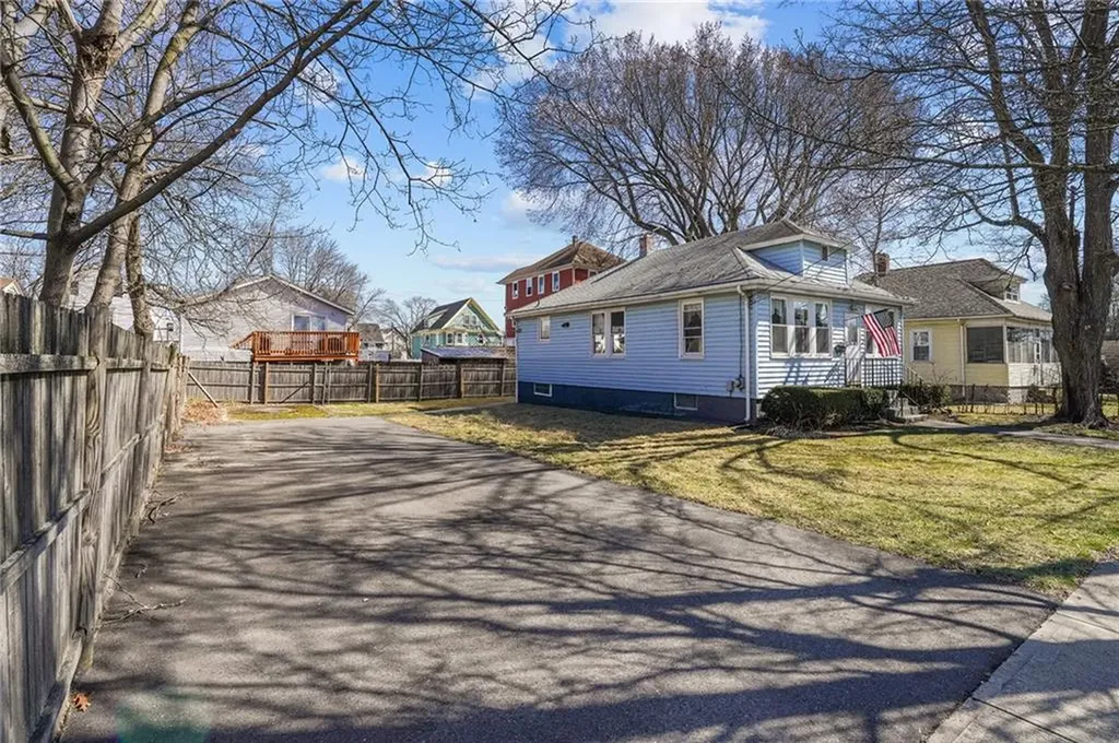 17 Birch Street Cranston RI 02920