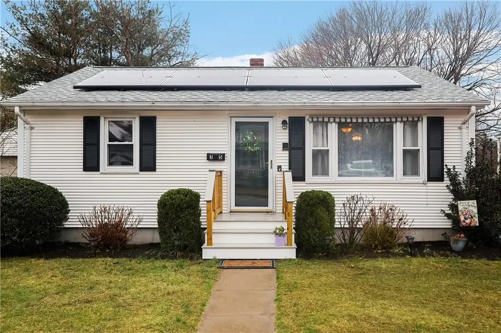 35 Warren Avenue Cranston RI 02920