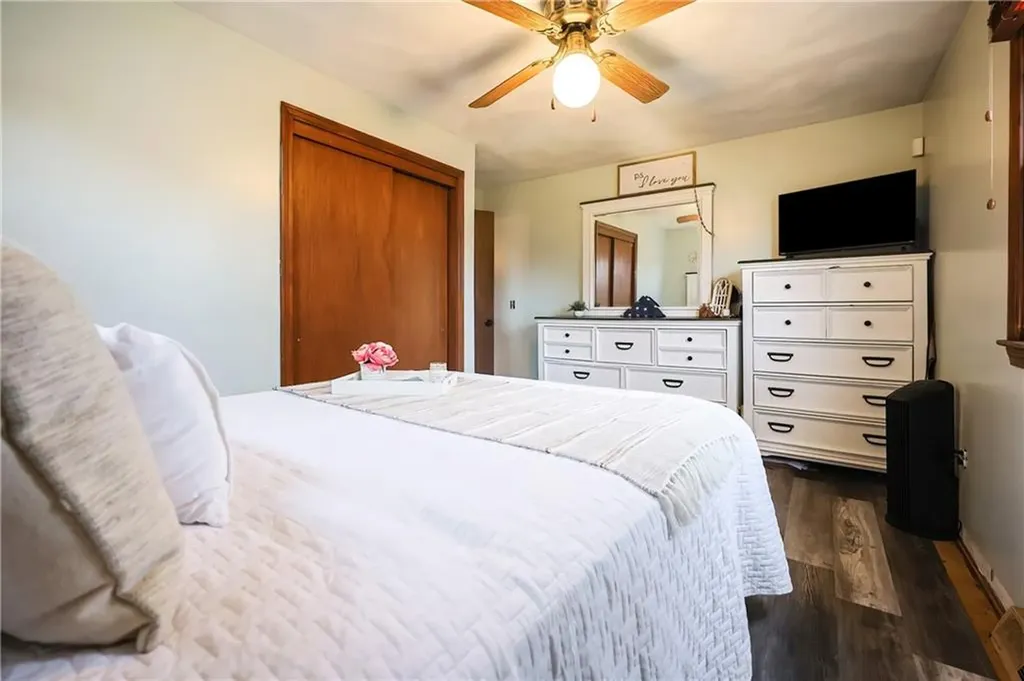 35 Warren Avenue Cranston RI 02920