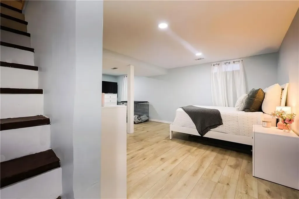 35 Warren Avenue Cranston RI 02920