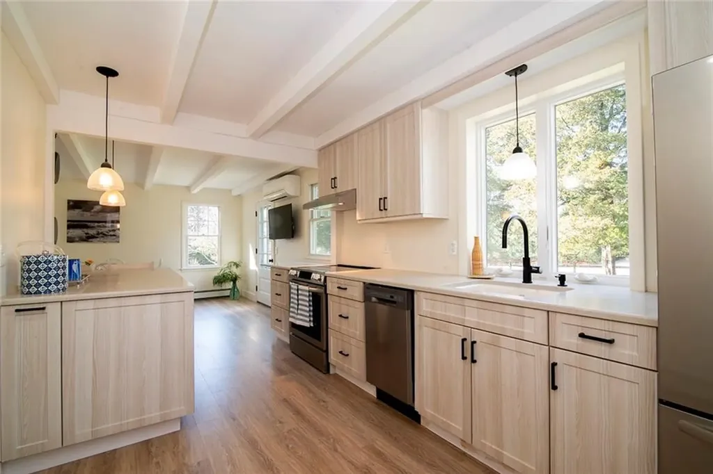 11 Kathleen Drive Westerly RI 02891