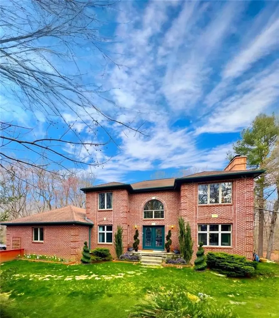 118 Carrs Trail Coventry RI 02827