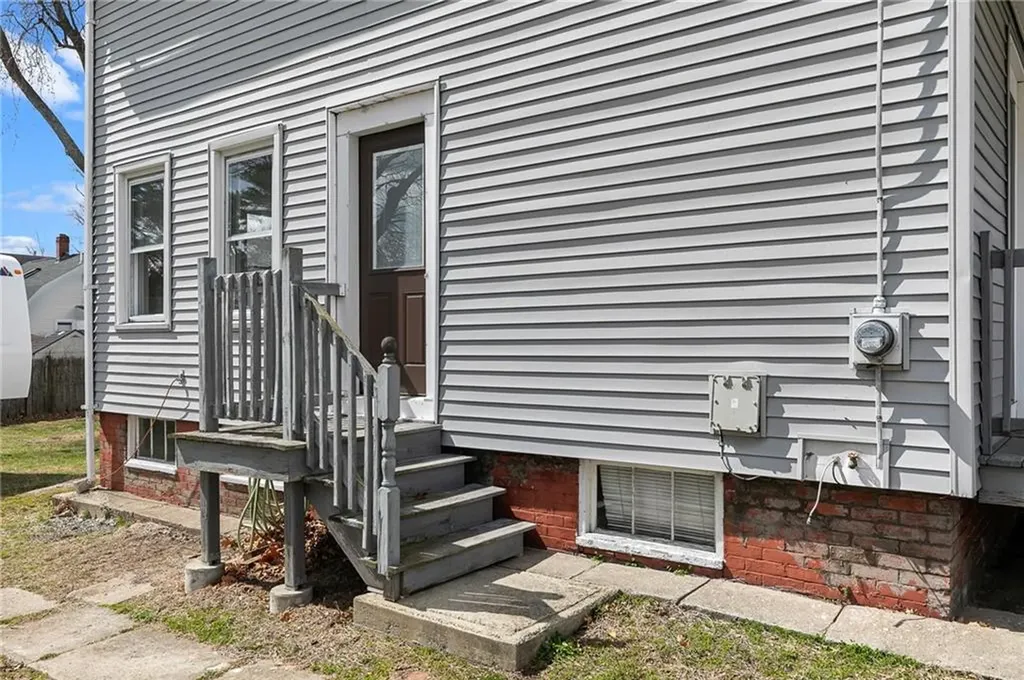 40 Norfolk Street Cranston RI 02910