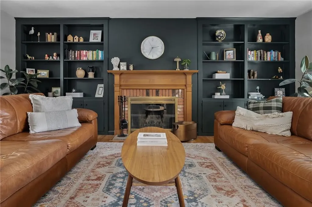 851 North Quidnessett Road North Kingstown RI 02852