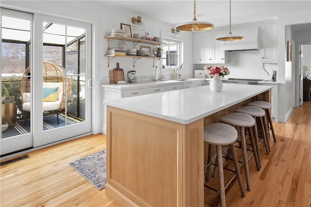 851 North Quidnessett Road North Kingstown RI 02852