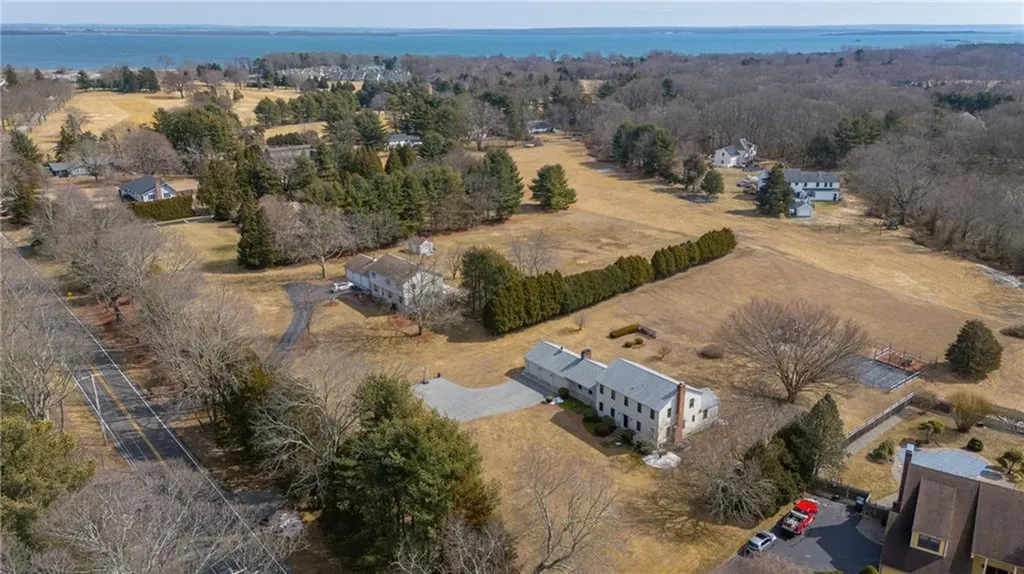 851 North Quidnessett Road North Kingstown RI 02852