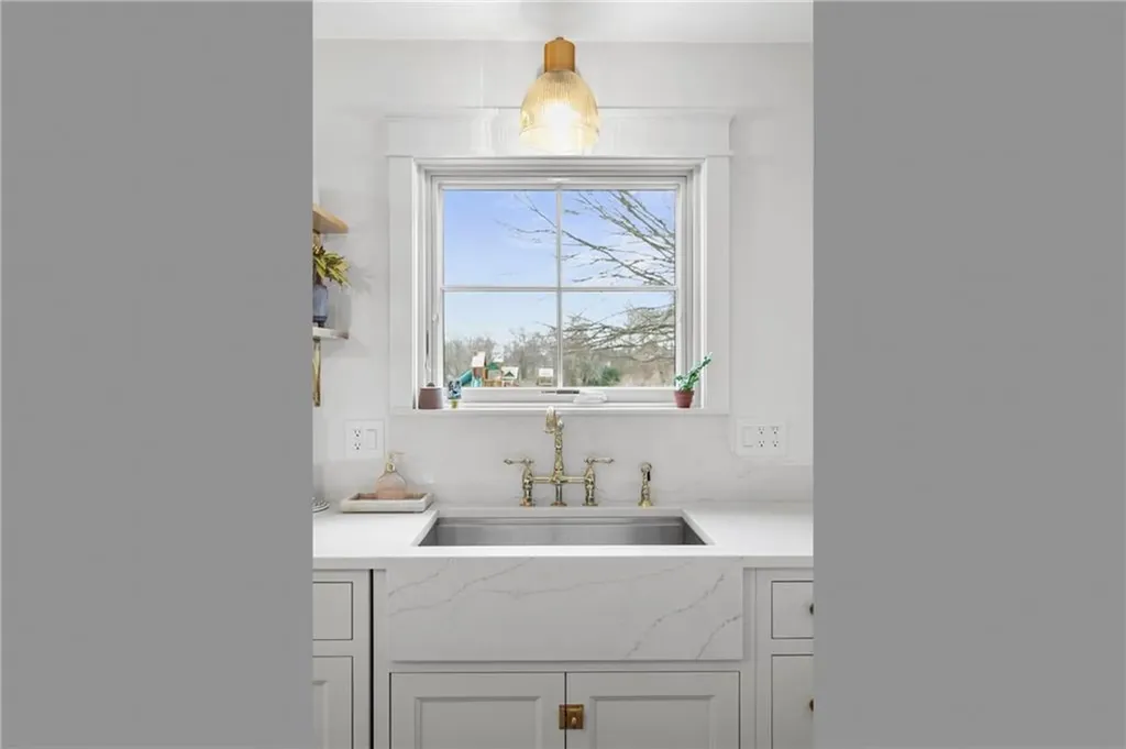 851 North Quidnessett Road North Kingstown RI 02852