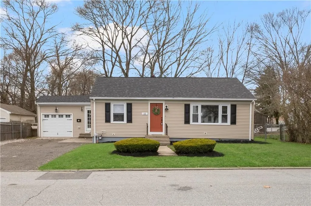 11 Creekwood Drive Warwick RI 02886