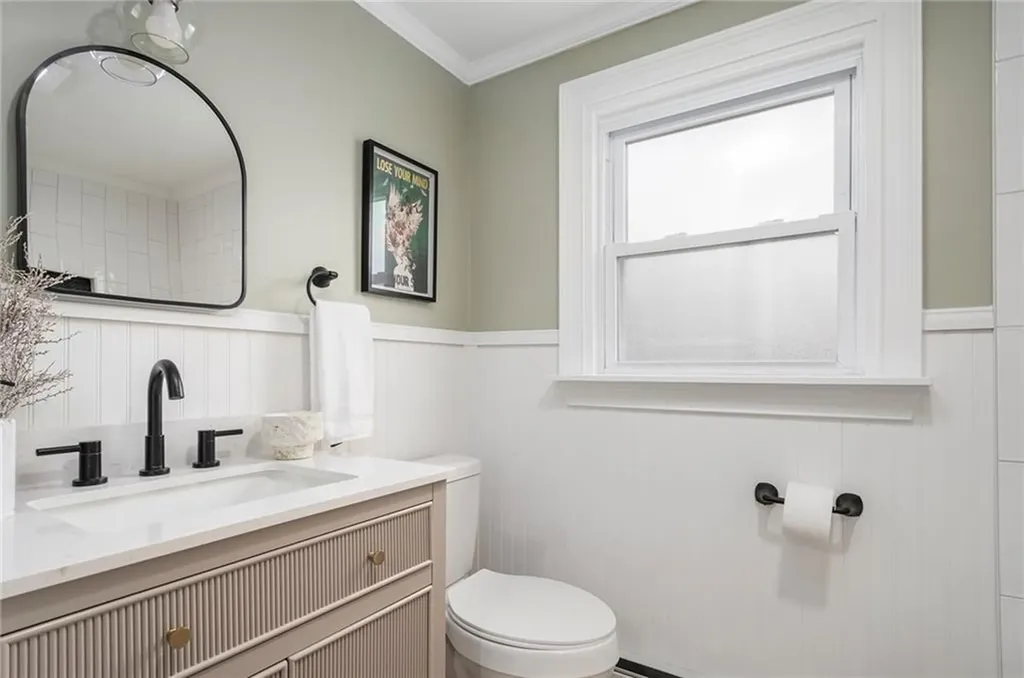 11 Creekwood Drive Warwick RI 02886