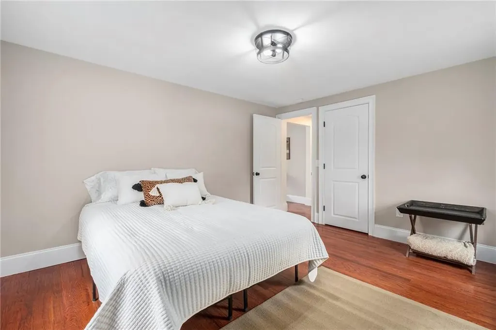 11 Creekwood Drive Warwick RI 02886
