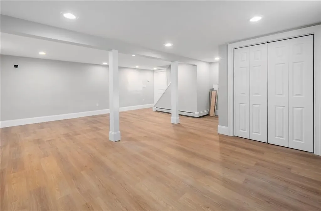 11 Creekwood Drive Warwick RI 02886