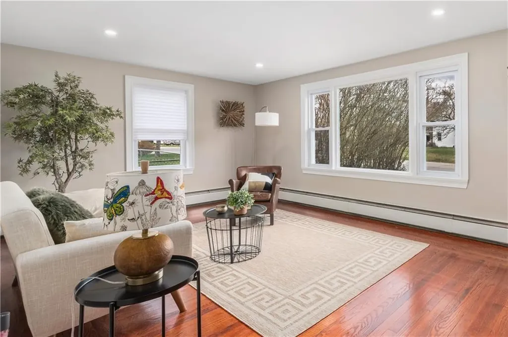 11 Creekwood Drive Warwick RI 02886