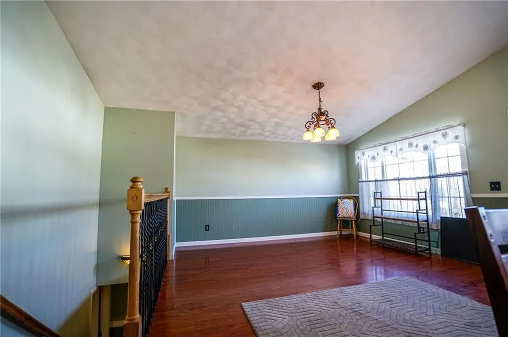 252 6th Avenue Woonsocket RI 02895