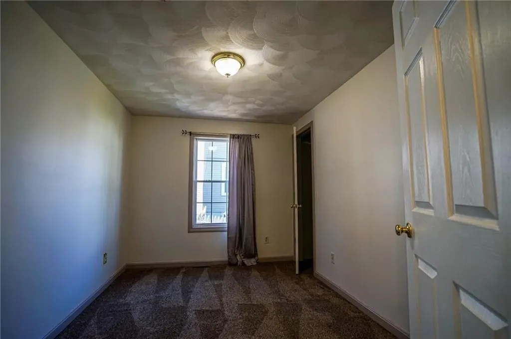 252 6th Avenue Woonsocket RI 02895