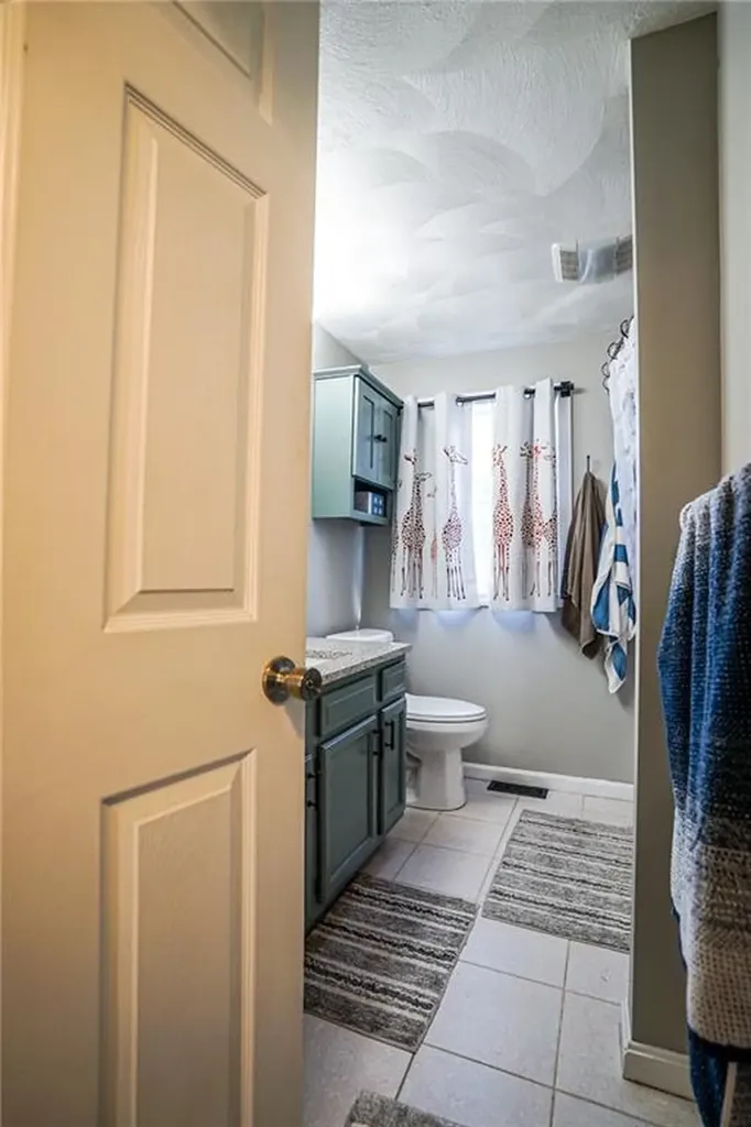 252 6th Avenue Woonsocket RI 02895