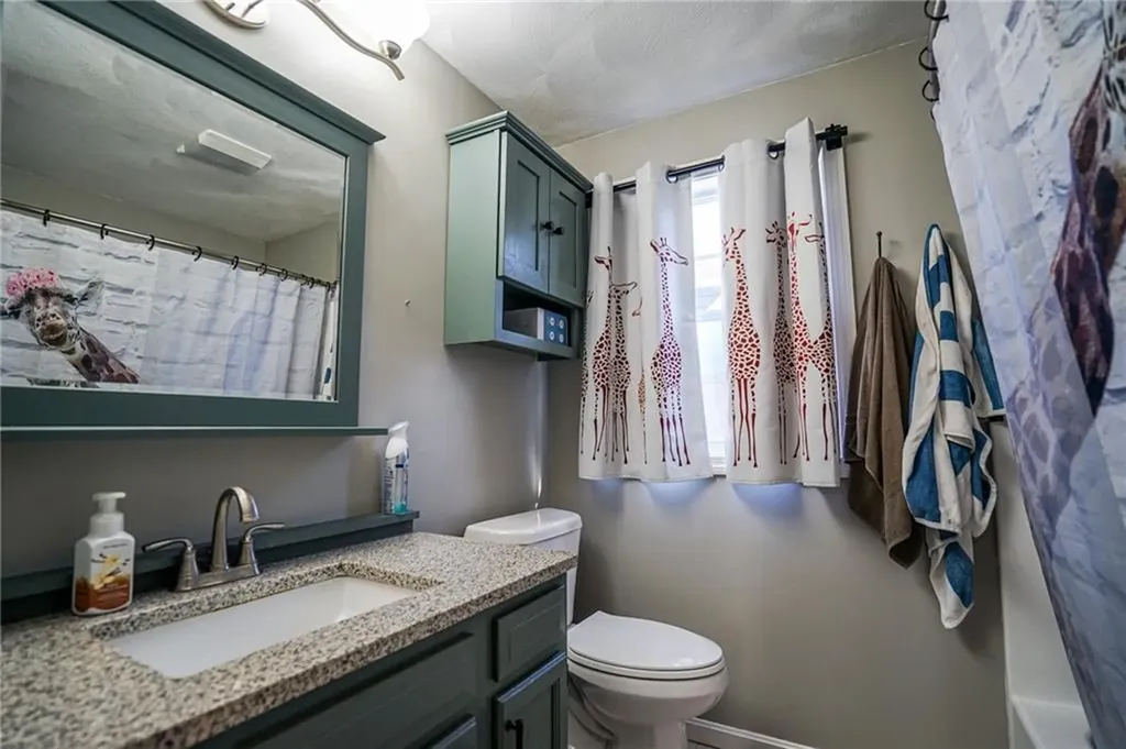 252 6th Avenue Woonsocket RI 02895
